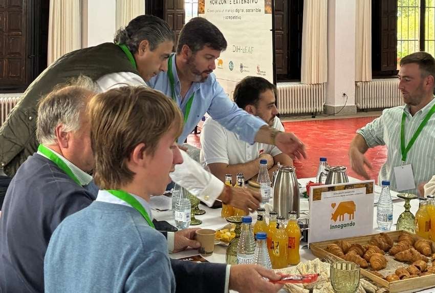Desayuno de trabajo en el evento Horizonte Extensivo de ISAGRI Conecta